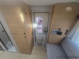 ADRIA Adora 673 PK Backofen Truma Combi 6