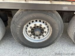 Krone Profi Liner / Curtainside / Loadlift 2000 kg / ...