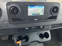 Mercedes-Benz Sprinter 316 2.2 CDI / Box / Loadlift / Air-sus...
