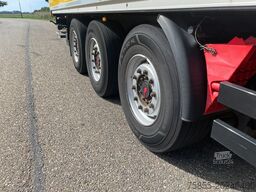 Kögel SKH24 2T d'Hollandia Lift / Lift-Axle / NL Trai...