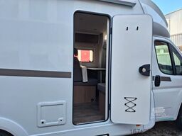 CARADO T 338s Markise / Radträger / Alufelgen