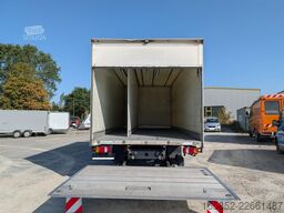 MAN TGL 8.220