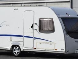 BÜRSTNER Belcanto 455 TS mit  Panoramavorzelt