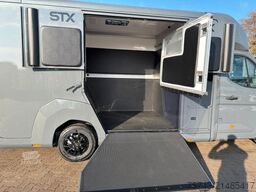 RENAULT Master STX 5 Sitzer Haras ex. Lang Automatik
