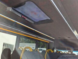 MERCEDES-BENZ 30 Sitzer Schul- Transferbus 519 Lagerfahrzeug