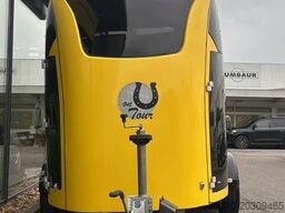 HUMBAUR Maximus Pferdeanhänger Vollpoly,Aluboden 2,7to