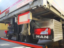 MAN TGM 18.340 BB 4x4 / HIAB XS 166 / einzelbereift / Single
