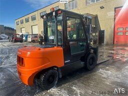 Doosan D55C-5 forklift 5.5 tons w/ 4.5 meter lift height