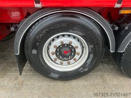 Kel-Berg Curtainsider / Planenauflieger / Gardin