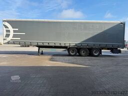 Krone Curtainsider / Planenauflieger / Gardin