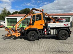 UNIMOG U 400 4x4 / Vario Pilot / Mulag / Mähausrüstung
