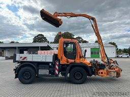 UNIMOG U 400 4x4 / Vario Pilot / Mulag / Mähausrüstung