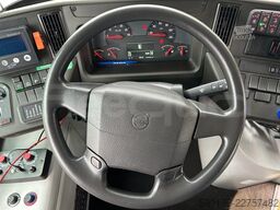 Volvo Unvi