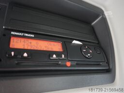 Renault D16 / NEW Tow truck 7.7 m / 170 tho. km