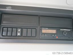 Renault D12 / New galvanized tow truck superstru