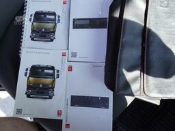 Renault D12 / New galvanized tow truck superstru