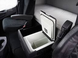 Mercedes-Benz Actros 3663 8x4/NEW galvanized tow truck