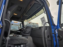 Volvo FM330 Multizone Lenk u. Kühlkoffer