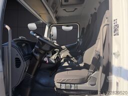 MERCEDES-BENZ Atego Abschleppwagen Klima Tempomat nur 69 Tkm