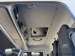 MERCEDES-BENZ Atego Abschleppwagen Klima Tempomat nur 69 Tkm