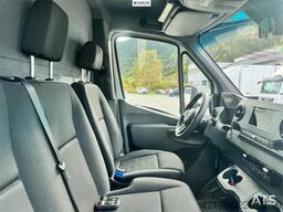 Mercedes-Benz Sprinter 4x4 Box Van – 8 Pallets