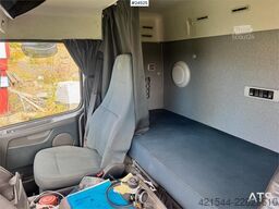 Volvo FMX500 Tridem Hooklift Truck – Without Container –