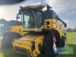 New Holland CR 980