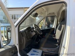 Peugeot Boxer Kasten 435 L4H2  180 AUT/NAvi/PDC