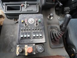 DAF 65.180 ATI STREET SWEPER RH DRIVE MANUAL GARBOX...