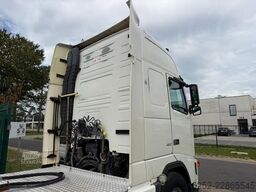 Volvo FH 460 GLOBETROTTER XL + RETARDER + FULL SPOILE...