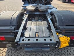 MERCEDES-BENZ Actros 1843