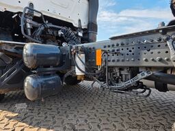 MERCEDES-BENZ Actros 1843