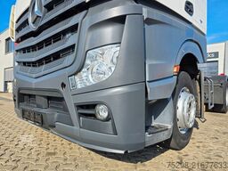 MERCEDES-BENZ Actros 1843