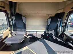 MERCEDES-BENZ Actros 1843