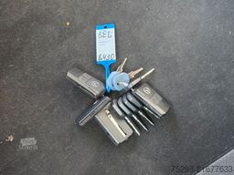 MERCEDES-BENZ Actros 1843