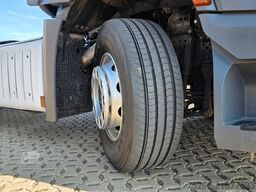 MERCEDES-BENZ Actros 1843