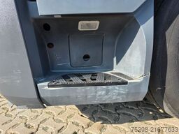 MERCEDES-BENZ Actros 1843