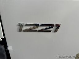 Mercedes-Benz ATEGO 1221 CLOSED BOX - * 267.914km* - TAILLIFT...