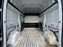 RENAULT TRAFIC FURGONE