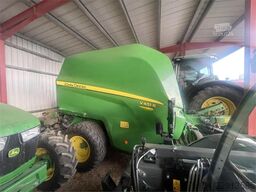 John Deere V 451R