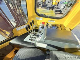 Combilift C3000 GAS TRIPLEX 4900 FREE LIFT CABIN