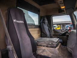 RENAULT KERAX 370-6X4+16000L/5COMP