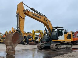 Liebherr R934LC