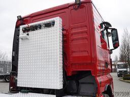 MAN TGX 33.640 6x4 tractor unit / GVM 70 t