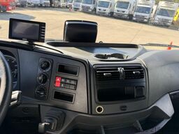 MERCEDES-BENZ ATEGO 818 L Kühlkoffer 5,2 m LBW 1 T*THERMO T+N