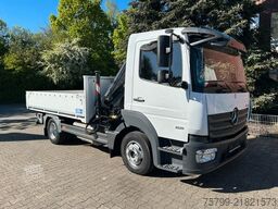 MERCEDES-BENZ 821 Atego Pritsche mit HIAB 066D Kran