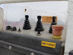 Iveco Daily Multitel 160 ALU DS - 16m
