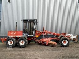 O & K F106A 6x6 Motor Grader