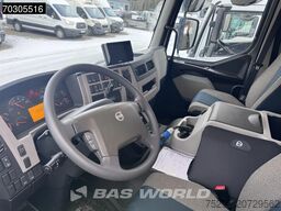 Volvo FL 250 4X2 14tonner Automatic Exhibition truck ...