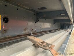 KRONE Standard_ FerryLashing_Palettenk_ SAF_ Liftachse